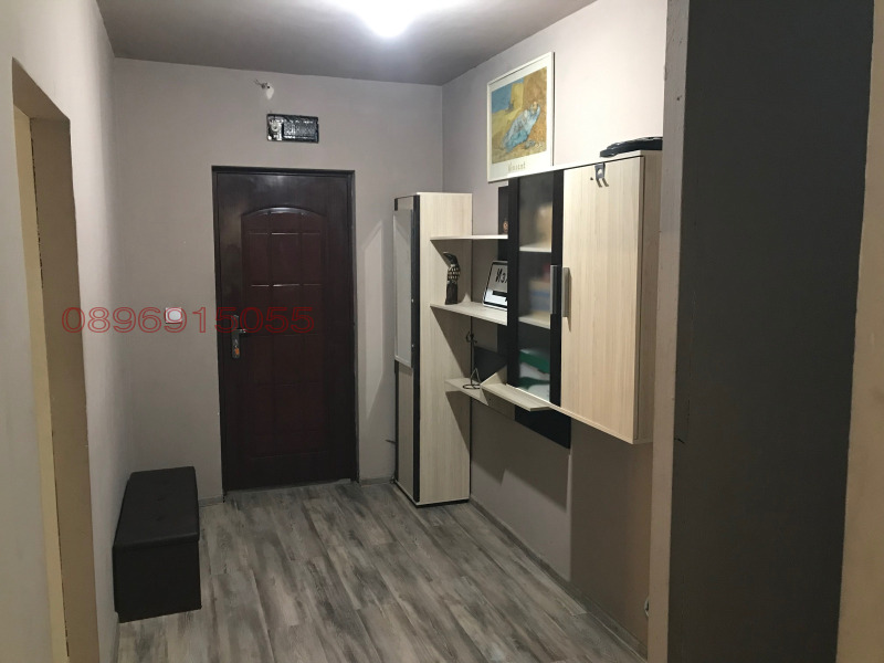 Продава  4-стаен град Шумен , 5-ти полк , 95 кв.м | 98325043 - изображение [4]