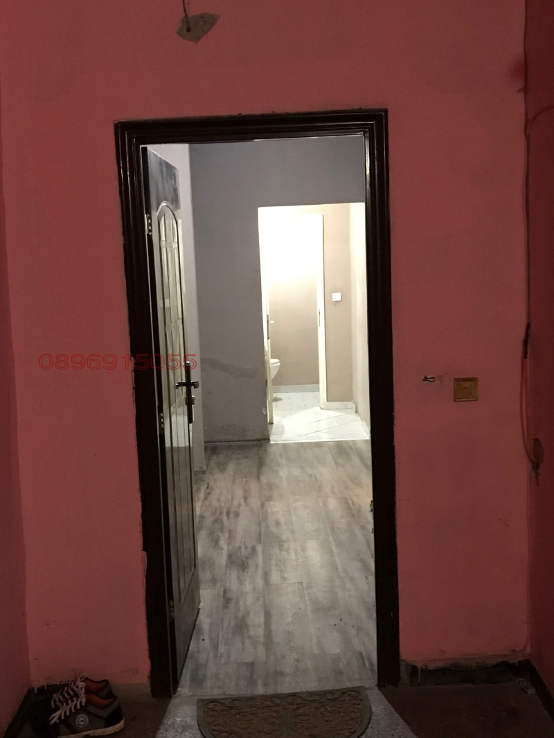 Продава  4-стаен град Шумен , 5-ти полк , 95 кв.м | 98325043 - изображение [10]