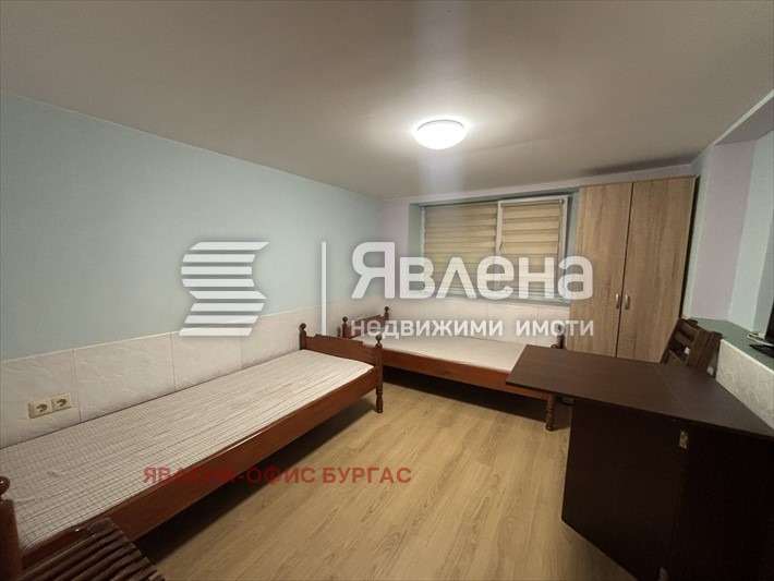 Продава ЕТАЖ ОТ КЪЩА, гр. Поморие, област Бургас, снимка 15 - Етаж от къща - 53344463