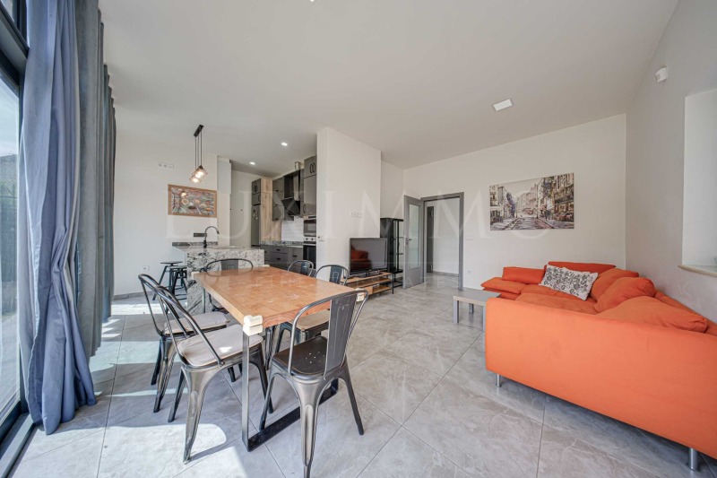 Продава КЪЩА, гр. София, Витоша, снимка 2 - Къщи - 52606033