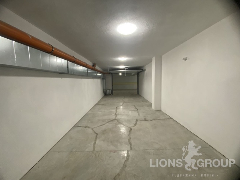 Продава ГАРАЖ, ПАРКОМЯСТО, гр. Варна, Център, снимка 2 - Гаражи и паркоместа - 53163457