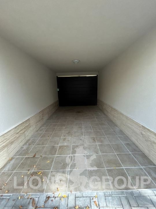 Продава ГАРАЖ, ПАРКОМЯСТО, гр. Варна, Център, снимка 6 - Гаражи и паркоместа - 53163457