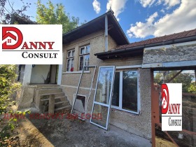 House Polikraishte, region Veliko Tarnovo