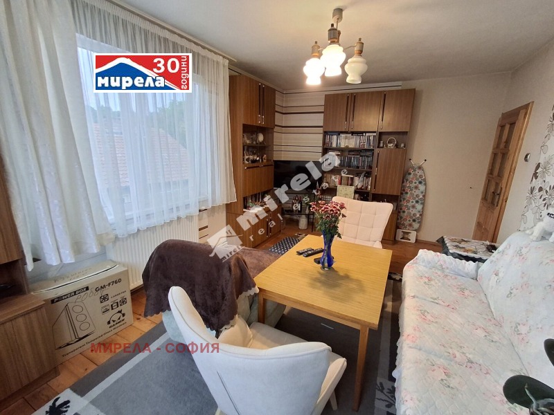 Продава КЪЩА, гр. София, с. Владая, снимка 2 - Къщи - 52035149