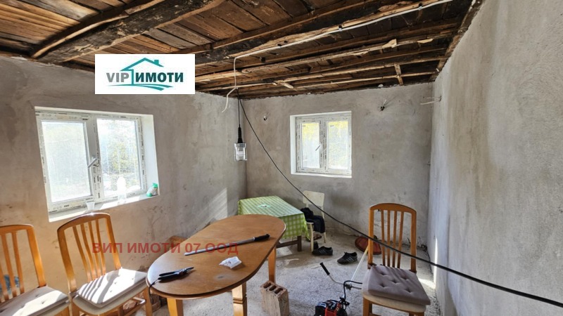 Продава КЪЩА, с. Горно Павликене, област Ловеч, снимка 8 - Къщи - 52224498