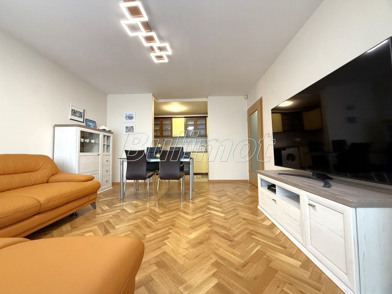 Продава 2-СТАЕН, гр. Варна, Бриз, снимка 2 - Апартаменти - 50265790