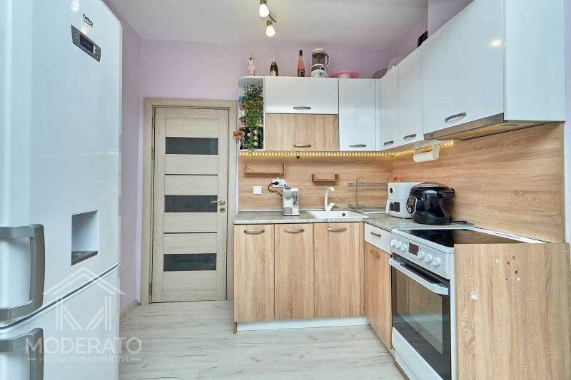 Продава 3-СТАЕН, гр. Бургас, Възраждане, снимка 4 - Апартаменти - 52386925