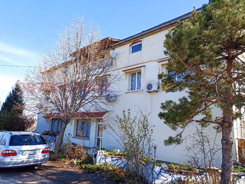 Продава КЪЩА, гр. София, с. Волуяк, снимка 2 - Къщи - 52786072