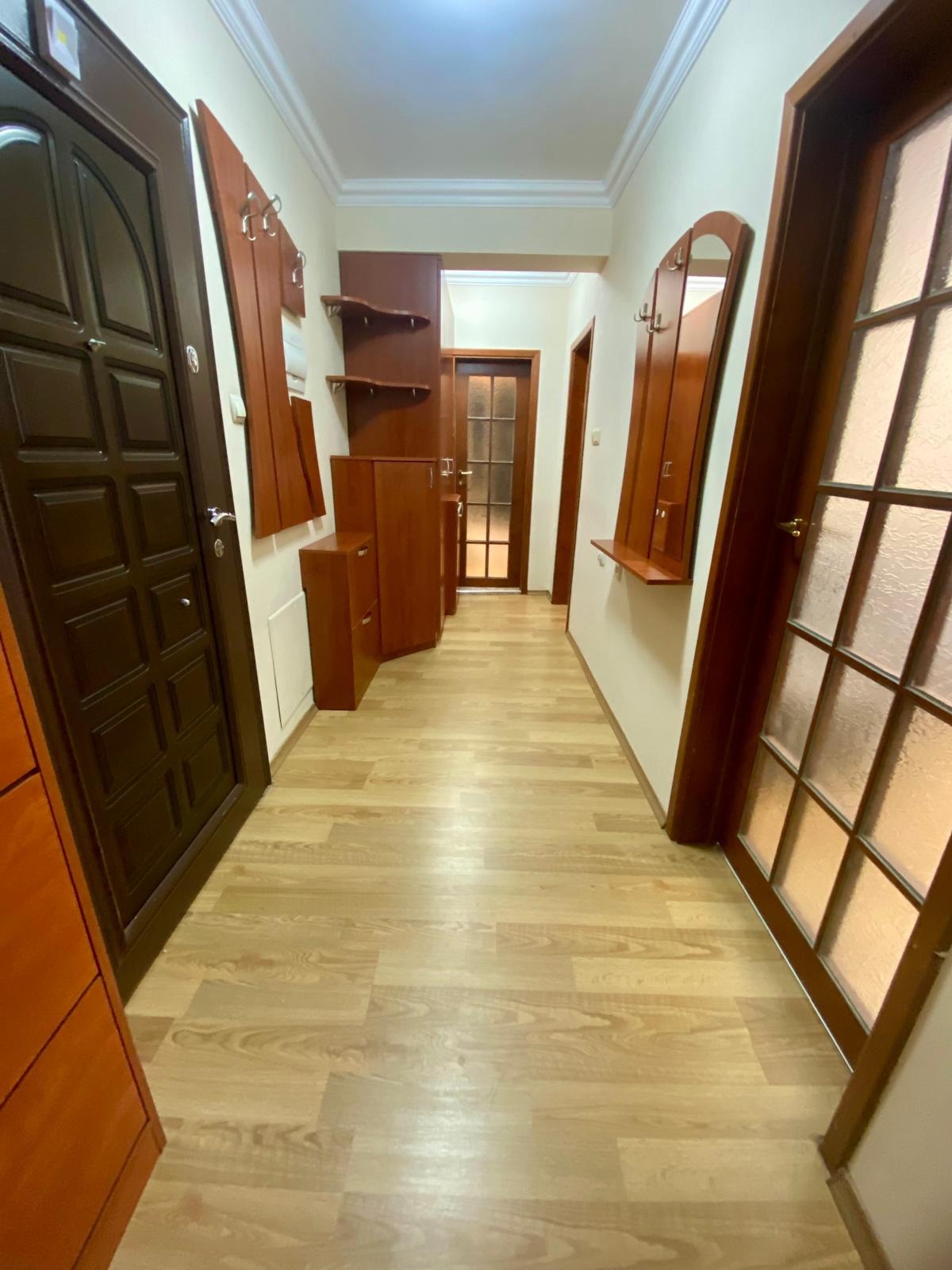 Продава 3-СТАЕН, гр. Велико Търново, Колю Фичето, снимка 3 - Апартаменти - 55665208