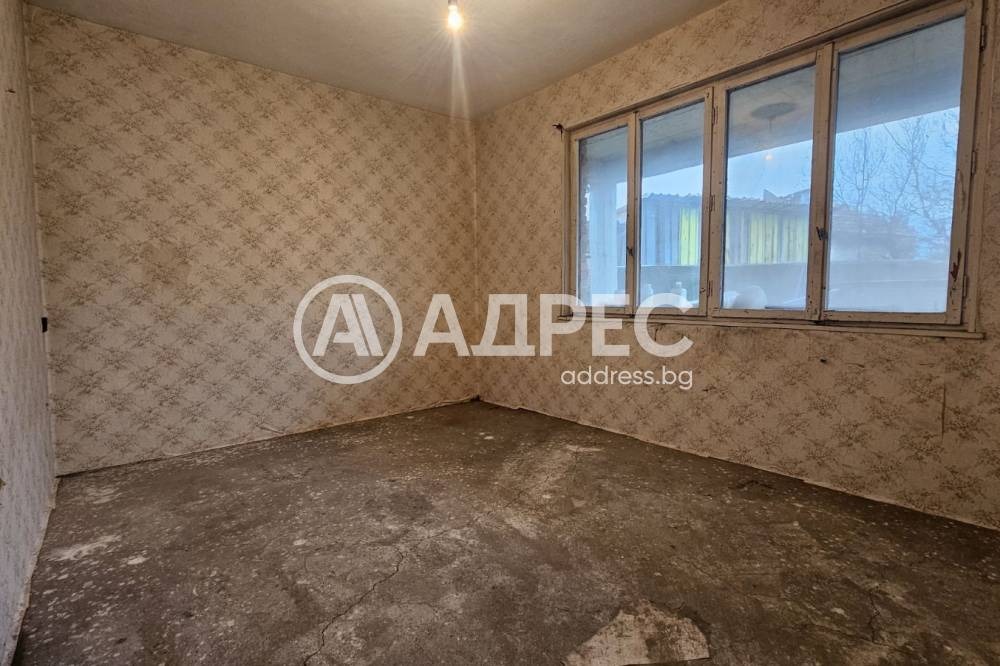 Продава ЕТАЖ ОТ КЪЩА, гр. София, с. Доброславци, снимка 2 - Етаж от къща - 54847884