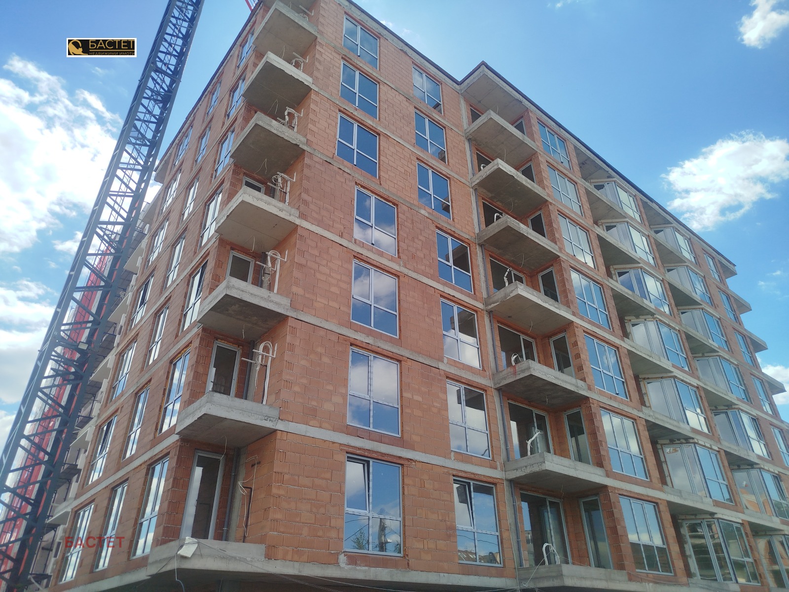 Продава ГАРАЖ, ПАРКОМЯСТО, гр. София, Люлин 9, снимка 2 - Гаражи и паркоместа - 54606897