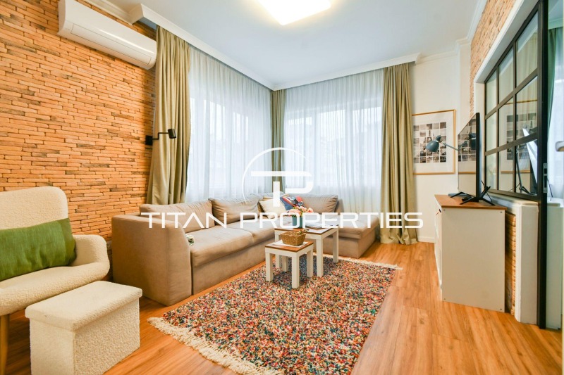 Продава МНОГОСТАЕН, гр. София, Център