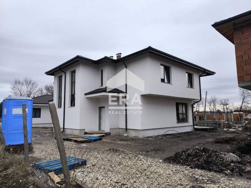 Продава КЪЩА, гр. Хасково, Младежки хълм, снимка 11 - Къщи - 48481244