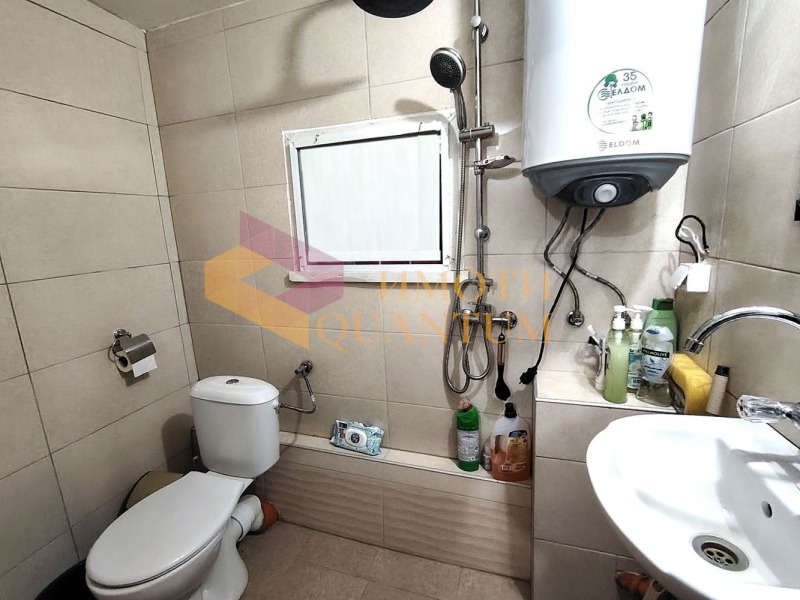 Продава КЪЩА, с. Болярци, област Варна, снимка 8 - Къщи - 53188161