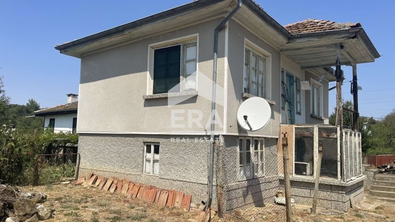 Продава КЪЩА, с. Ветринци, област Велико Търново, снимка 3 - Къщи - 56314311