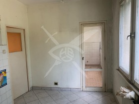 1 Schlafzimmer Ljulin 8, Sofia 11