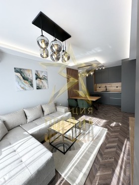 1 quarto Hristo Smirnenski, Plovdiv