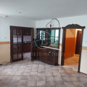 3 bedroom Karshiyaka, Plovdiv