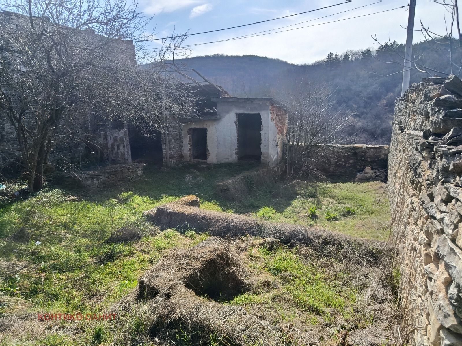 Продава КЪЩА, с. Карлуково, област Ловеч, снимка 7 - Къщи - 53979986