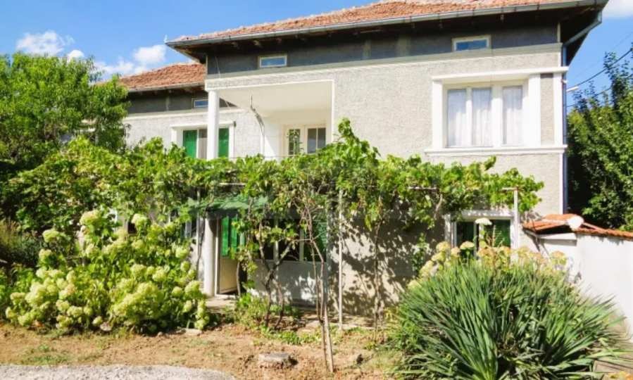 Продава КЪЩА, гр. Бяла, област Русе