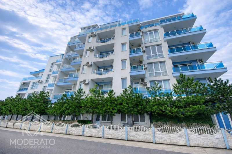 Продава 1-СТАЕН в област Бургас, с. Равда - 38 кв.м / 49 000 € » 95 835.67 лв., МОДЕРАТО