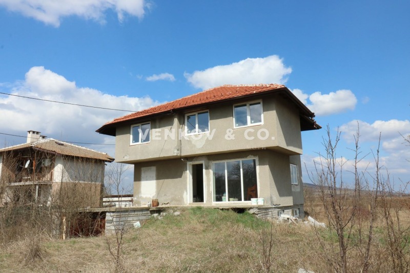 Продава КЪЩА в област Перник, с. Беланица - 180 кв.м / 155 000 € » 303 153.65 лв., ИМОТИ ВЕНКОВ И КО