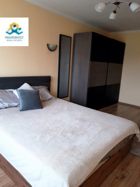 ����� ������� 2-�����,���� �����, ����� 4>