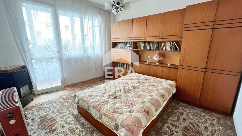 Продава 4-СТАЕН, гр. Търговище, Център, снимка 16 - Aпартаменти - 48197450