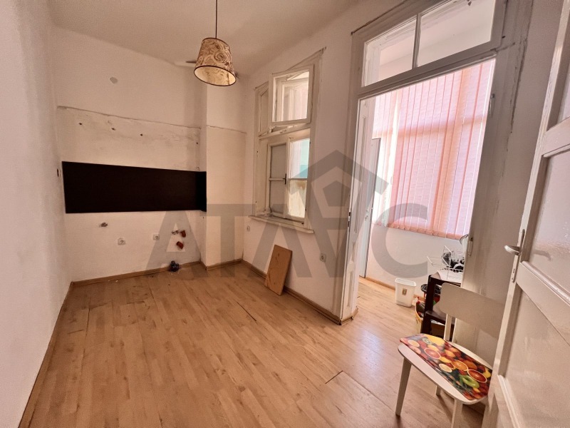 À vendre  Maison Plovdiv , Tsentar , 255 m² | 81807311 - image [4]