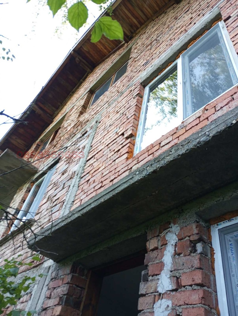 Продава ВИЛА, с. Луково, област София област