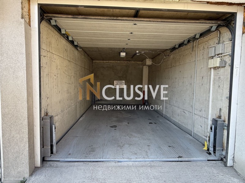 Продава ГАРАЖ, ПАРКОМЯСТО, гр. Варна, Конфуто, снимка 3 - Гаражи и паркоместа - 53086708