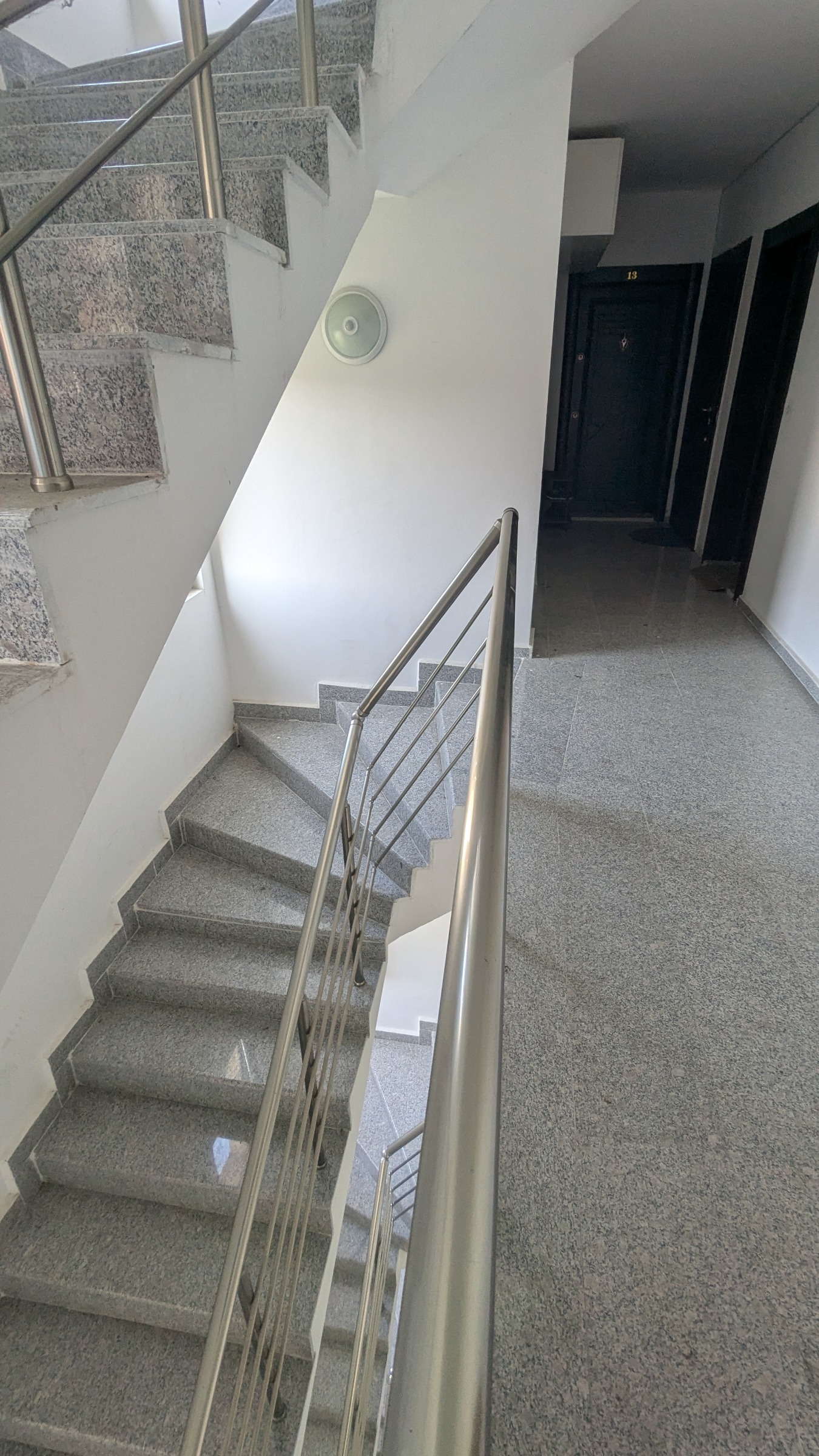 Продава 2-СТАЕН, гр. Бургас, Сарафово, снимка 2 - Апартаменти - 55220757