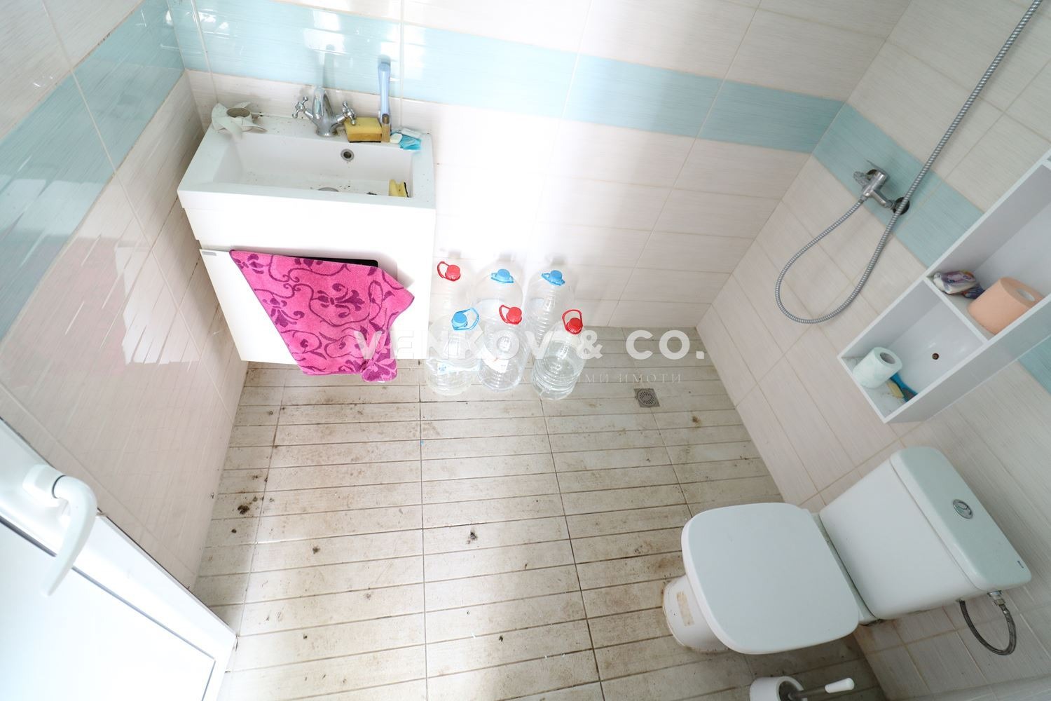 Продава КЪЩА, с. Беланица, област Перник, снимка 17 - Къщи - 54068273