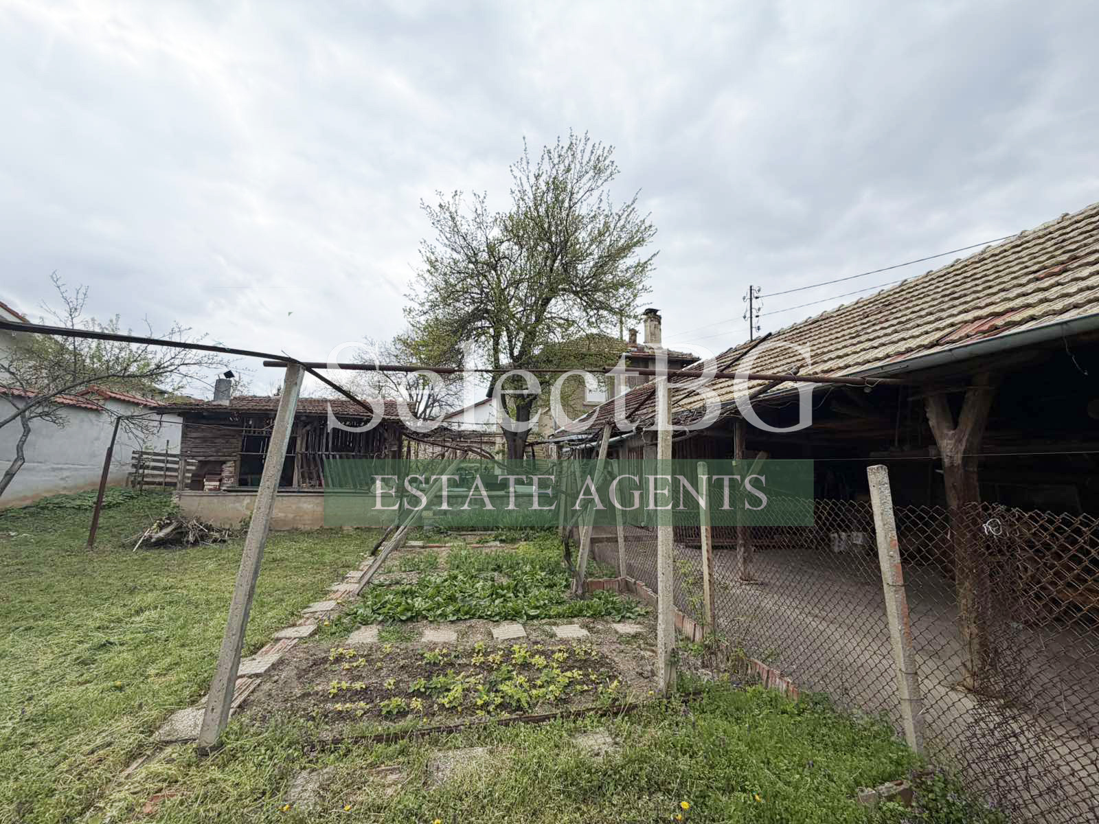 Продава КЪЩА, с. Самоводене, област Велико Търново, снимка 5 - Къщи - 54189575