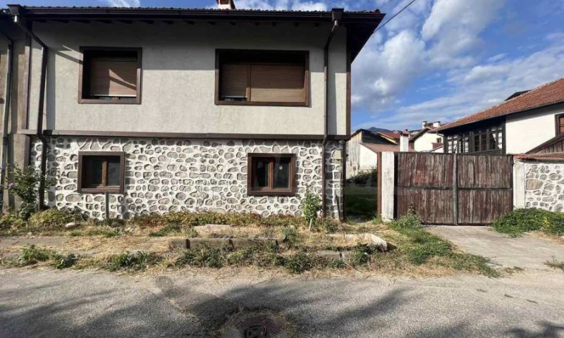 Продава КЪЩА в област Благоевград, гр. Банско - 339 кв.м / 300 000 € » 586 749.00 лв., СУПРИММО ОФИСИ В СТРАНАТА