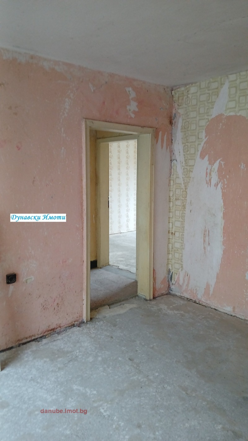 Продава 3-СТАЕН, гр. Русе, Здравец Изток, снимка 2 - Апартаменти - 53254118