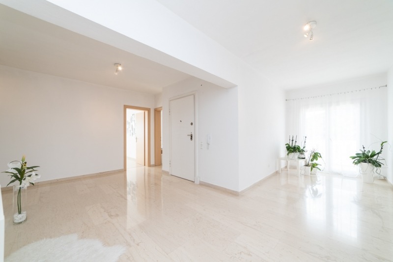 Продава МНОГОСТАЕН, гр. Варна, Център, снимка 9 - Апартаменти - 54367730