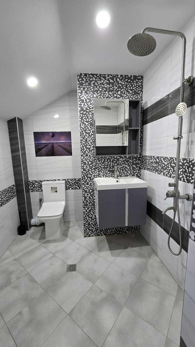 Продава ЕТАЖ ОТ КЪЩА, гр. Кюстендил, Център, снимка 4 - Етаж от къща - 53283614