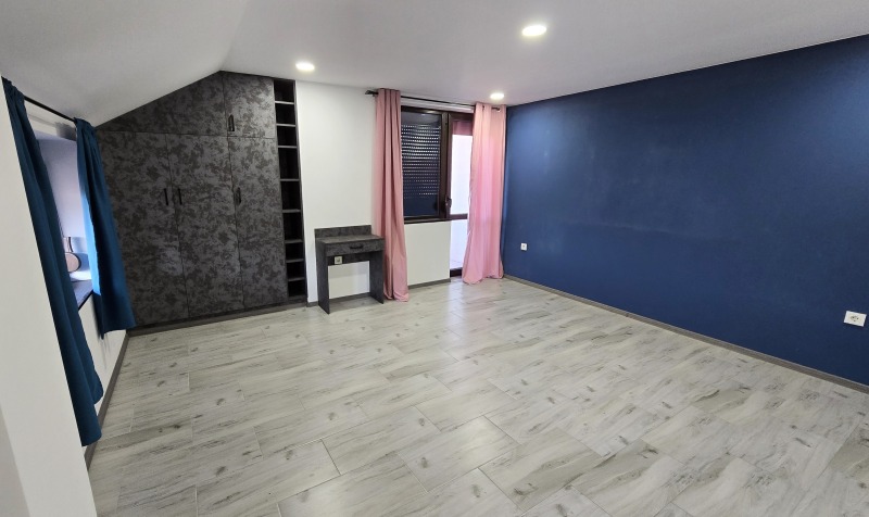 Продава ЕТАЖ ОТ КЪЩА, гр. Кюстендил, Център, снимка 5 - Етаж от къща - 53283614