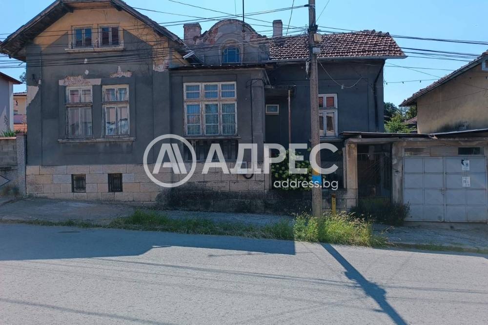 Продава КЪЩА, гр. Разград, Варош