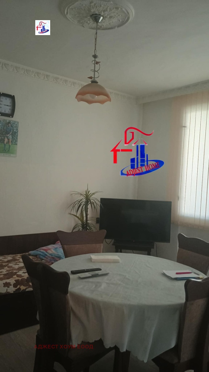 Продава 4-СТАЕН в град Шумен, Математическа гимназия - 100 кв.м / 163 613.40 € » 320 000 лв., АДЖЕСТ ХОУМ ЕООД