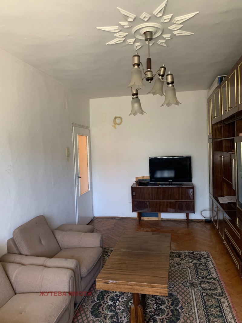 Продава  2-стаен област Пловдив , гр. Карлово , 67 кв.м | 16645319 - изображение [4]