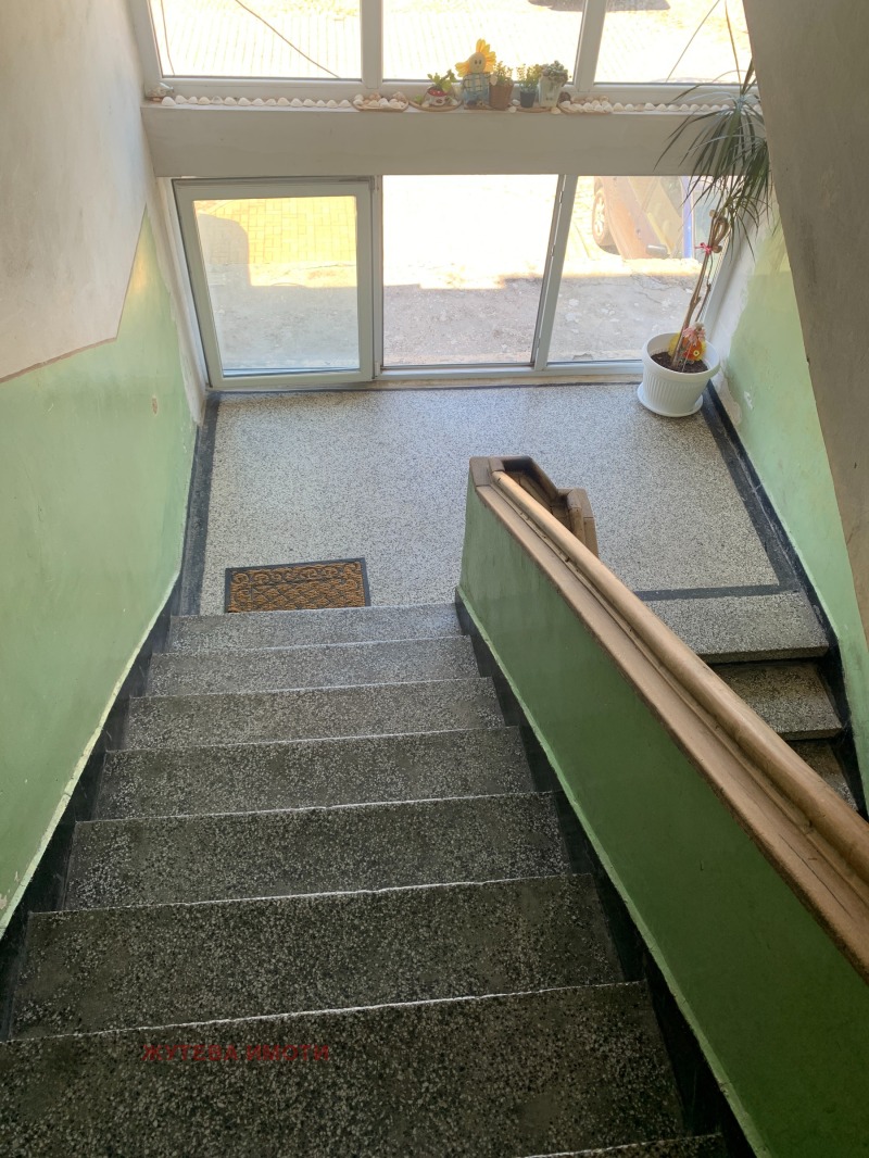Продава  2-стаен област Пловдив , гр. Карлово , 67 кв.м | 16645319 - изображение [17]