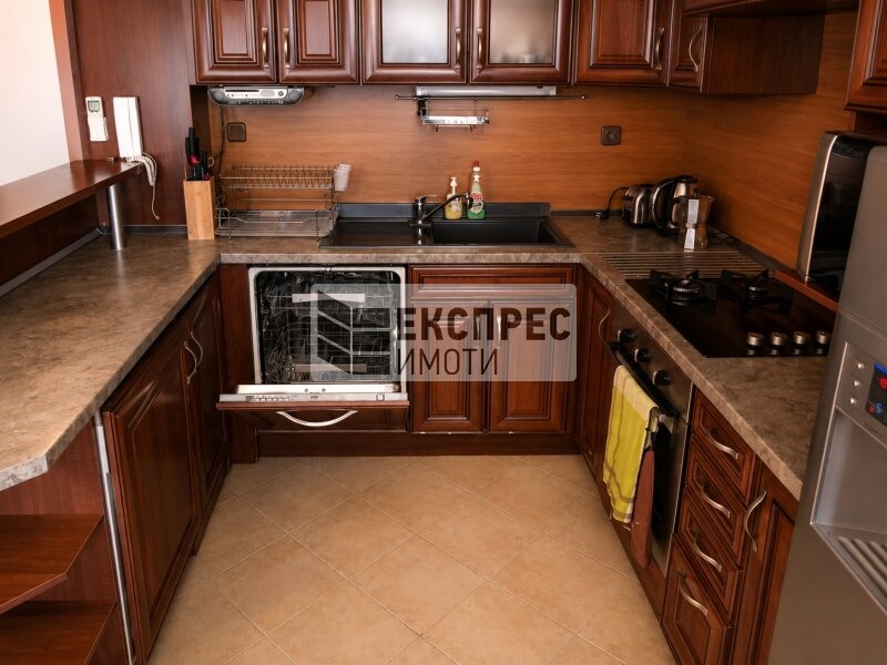 Продава 3-СТАЕН, гр. Варна, Погреби, снимка 4 - Апартаменти - 55086855
