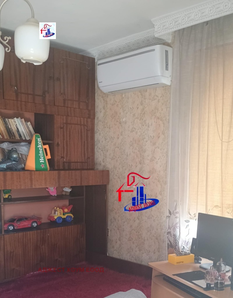 Продава 4-СТАЕН, гр. Шумен, Математическа гимназия, снимка 5 - Апартаменти - 52551730