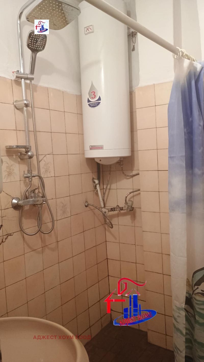 Продава 4-СТАЕН, гр. Шумен, Математическа гимназия, снимка 11 - Апартаменти - 52551730