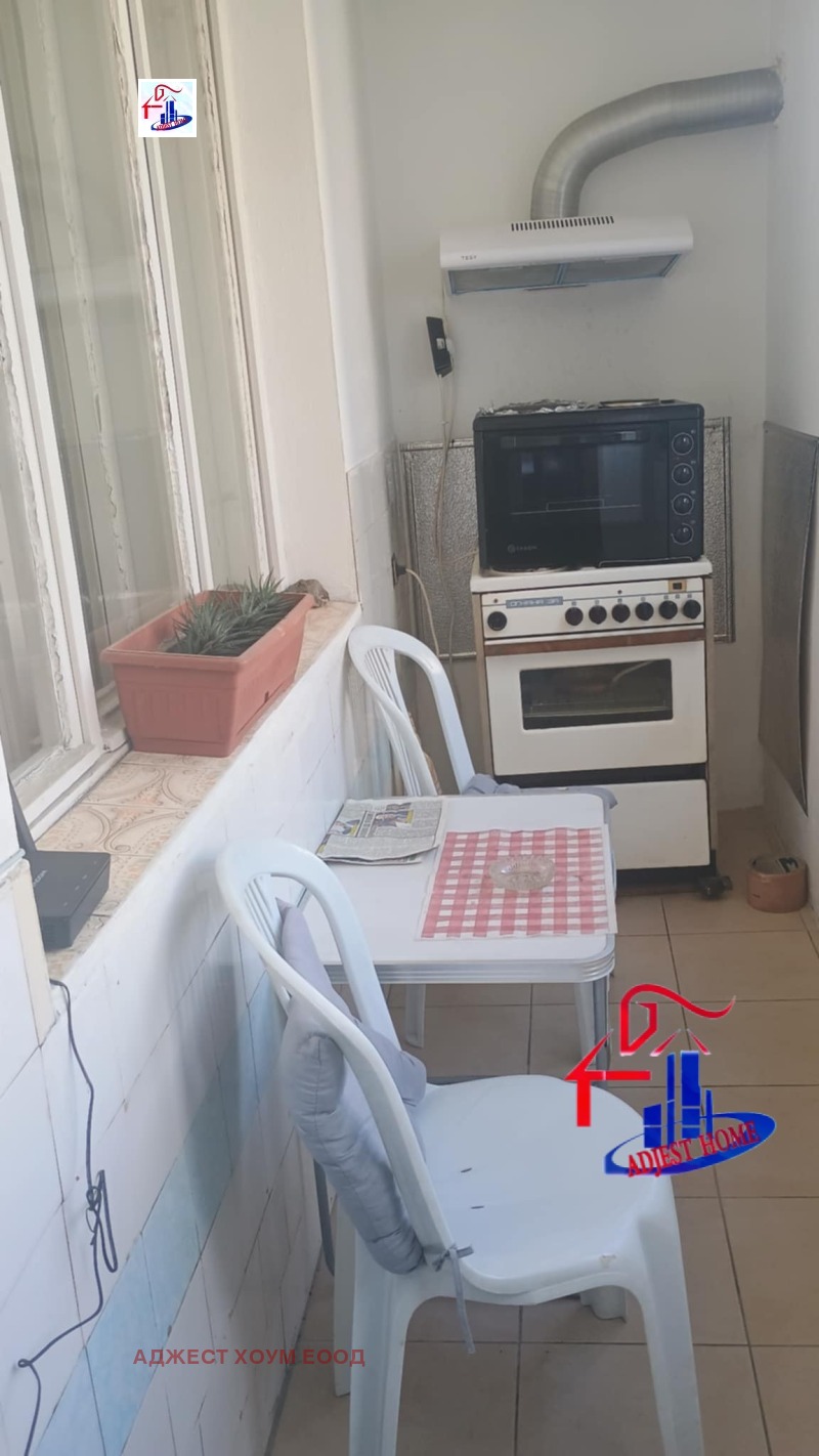 Продава 4-СТАЕН, гр. Шумен, Математическа гимназия, снимка 8 - Апартаменти - 52551730