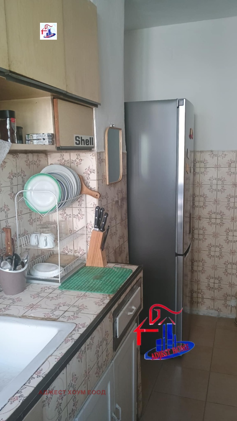 Продава 4-СТАЕН, гр. Шумен, Математическа гимназия, снимка 4 - Апартаменти - 52551730