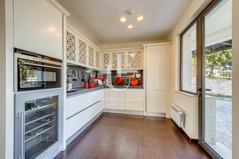 Продава КЪЩА, гр. Велинград, област Пазарджик, снимка 9 - Къщи - 52731890