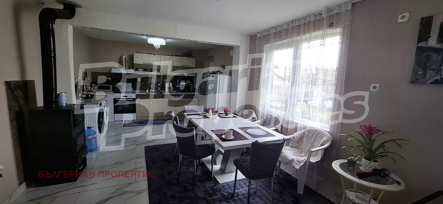 Продава КЪЩА, с. Веселие, област Бургас, снимка 3 - Къщи - 54081859